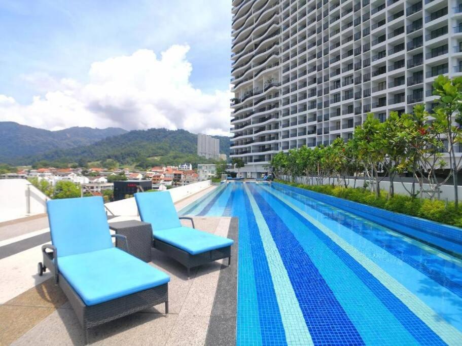 Deluxe Seaview Suite Twin Bed By The Only Bnb Tanjung Tokong Esterno foto